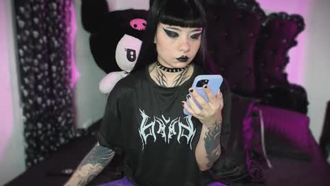   online show from 10-15-25, 02:22