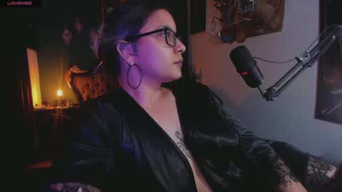 lilithmystic01 online show from 02-08-25, 03:52