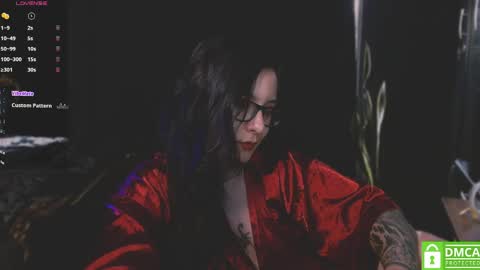 lilithmystic01 online show from 05-11-26, 04:04