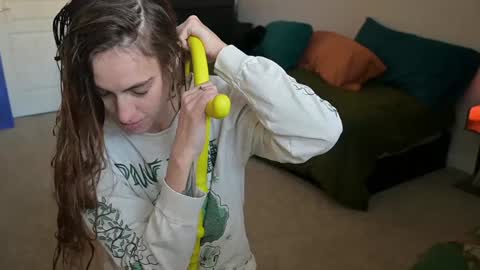 L online show from 01-10-25, 09:10