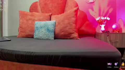 Snapshot of lilithsmith__ chatting on 02-01-25, 11:21 lilithsmith__ online show from 02-01-25, 11:21