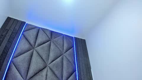 Snapshot of lilithsmith__ chatting on 02-18-25, 02:27 lilithsmith__ online show from 02-18-25, 02:27