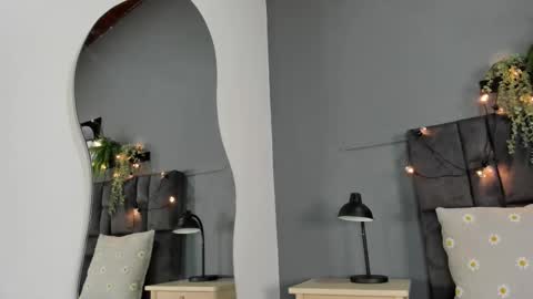 Snapshot of lilithsmith__ chatting on 09-29-25, 11:37 lilithsmith__ online show from 09-29-25, 11:37