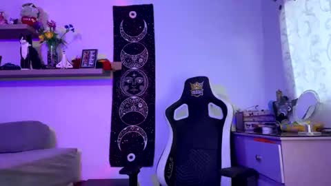 Snapshot of lilithstar_666 chatting on 09-20-25, 10:11 Lilith morningstar Independent Model Helpme to reach 100 likes online show from 09-20-25, 10:11