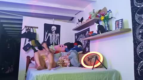 Snapshot of lilithstar_666 chatting on 09-30-25, 10:59 Lilith morningstar Independent Model Helpme to reach 100 likes online show from 09-30-25, 10:59