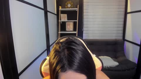 Snapshot of lilithteeen chatting on 12-30-24, 07:37 Lilith online show from 12-30-24, 07:37