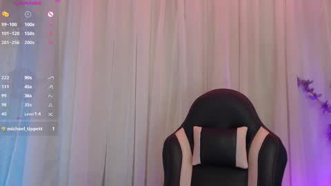 Snapshot of lilithwallkeer chatting on 02-19-25, 07:17 Maria online show from 02-19-25, 07:17