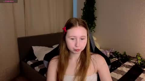 Snapshot of lilitiny chatting on 07-01-26, 01:29 Lili Tiny GMT2 3-10AM MonTueWedThuSat online show from 07-01-26, 01:29