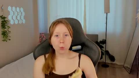 Snapshot of lilitiny chatting on 08-03-26, 03:27 Lili Tiny GMT2 3-10AM MonTueWedThuSat online show from 08-03-26, 03:27