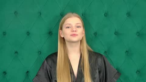 Snapshot of lilitrosen chatting on 09-29-25, 05:18 lilitrosen online show from 09-29-25, 05:18
