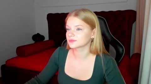 Snapshot of lilitrosen chatting on 10-07-25, 05:43 lilitrosen online show from 10-07-25, 05:43