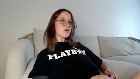 Jay  please help me reach 50 thumbs up online show from 11-17-25, 10:15