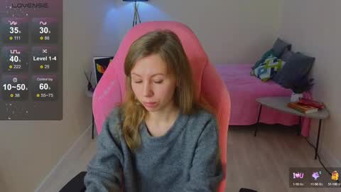 Snapshot of lill_mary chatting on 12-18-24, 12:10 Maria online show from 12-18-24, 12:10