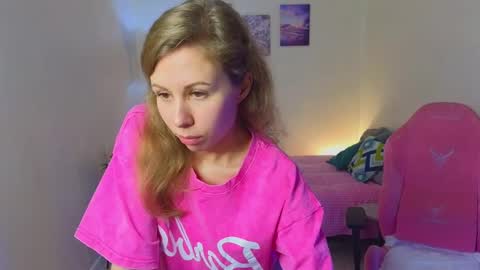 Snapshot of lill_mary chatting on 01-14-25, 02:29 Maria online show from 01-14-25, 02:29