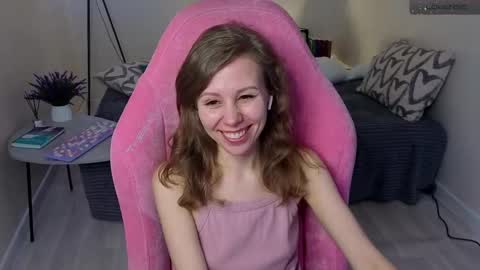 Snapshot of lill_mary chatting on 03-05-25, 08:10 Maria online show from 03-05-25, 08:10