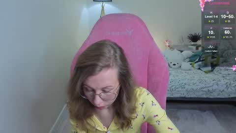 Snapshot of lill_mary chatting on 09-17-25, 02:24 Maria online show from 09-17-25, 02:24