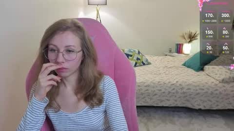 Snapshot of lill_mary chatting on 10-27-25, 02:26 Maria online show from 10-27-25, 02:26