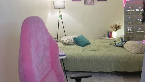 Snapshot of lill_mary chatting on 11-05-25, 04:12 Maria online show from 11-05-25, 04:12