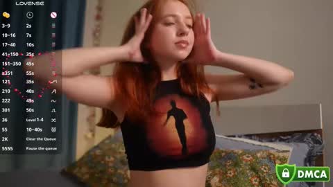 Snapshot of lilla_cutie chatting on 09-10-25, 06:13 Lilla online show from 09-10-25, 06:13