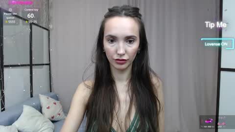 Snapshot of lillian_clark7 chatting on 02-13-25, 08:17 Lillian online show from 02-13-25, 08:17