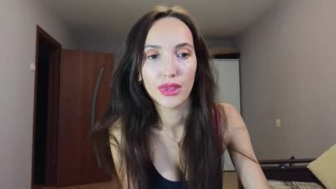 Snapshot of lillian_clark7 chatting on 10-18-25, 12:17 Lillian online show from 10-18-25, 12:17