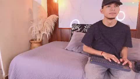 lillian_lee1 online show from 06-09-26, 05:35