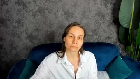 lillian_white1 online show from 02-23-25, 10:28