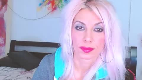 Lara online show from 02-21-25, 08:05