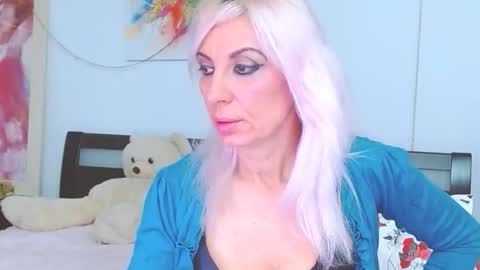 Lara online show from 10-16-25, 11:17