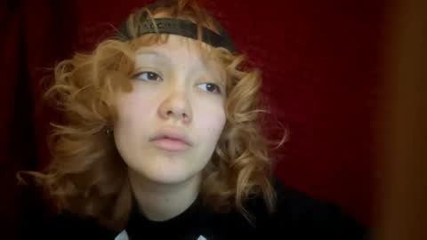 Snapshot of lilliandonnely chatting on 03-19-26, 09:24 Barbara online show from 03-19-26, 09:24