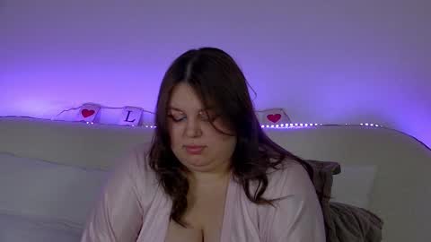 Snapshot of lillianhaig chatting on 02-14-25, 12:41 LillianHaig online show from 02-14-25, 12:41