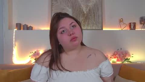 Snapshot of lillianhaig chatting on 02-17-25, 06:37 LillianHaig online show from 02-17-25, 06:37