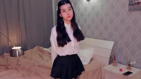 Celina Lillie online show from 12-17-25, 09:43