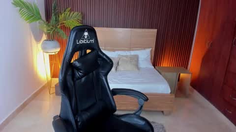 Snapshot of lilly_ass chatting on 02-06-25, 11:26 L I L L Y online show from 02-06-25, 11:26