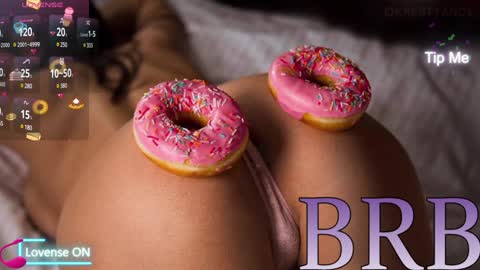 Snapshot of lilly_black888 chatting on 12-14-24, 09:45 Lilly online show from 12-14-24, 09:45