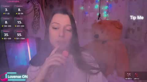 Snapshot of lilly_black888 chatting on 02-09-25, 06:47 Lilly online show from 02-09-25, 06:47