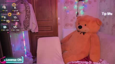 Snapshot of lilly_black888 chatting on 03-01-25, 02:48 Lilly online show from 03-01-25, 02:48