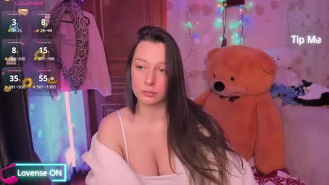 Snapshot of lilly_black888 chatting on 03-08-25, 12:00 Lilly online show from 03-08-25, 12:00