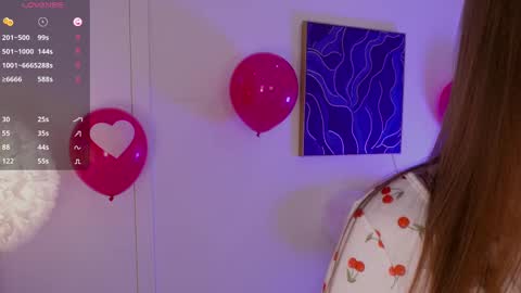 Lilly Colins online show from 02-14-25, 03:15