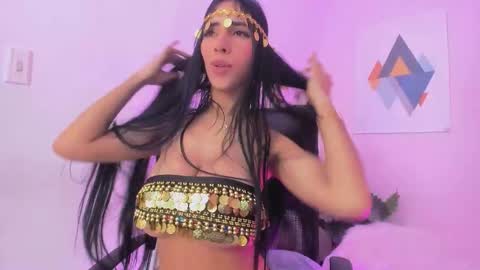 Sweety Lilly Love  online show from 11-05-25, 03:01