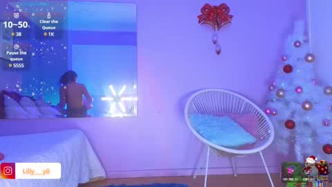 Sofia online show from 01-04-25, 01:42