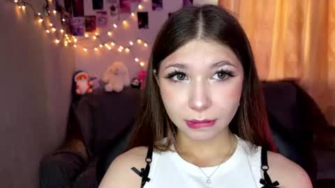 Snapshot of lilly_lilithh chatting on 06-29-26, 03:13 Lilith online show from 06-29-26, 03:13