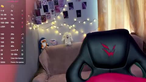 Snapshot of lilly_lilithh chatting on 07-13-26, 03:09 Lilith online show from 07-13-26, 03:09