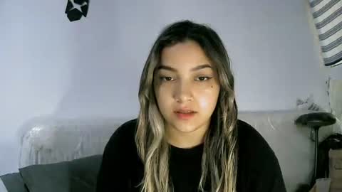 Sey - Lilly  online show from 04-04-26, 06:49