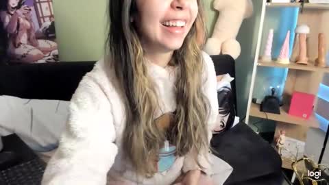 lilly_sweet02 online show from 02-08-26, 10:57