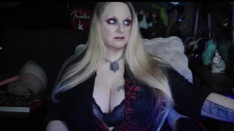 Snapshot of lillyth chatting on 02-21-26, 07:09 Lillyth Eden online show from 02-21-26, 07:09