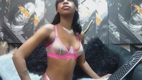 lilmissbaddiexxx online show from 05-30-26, 07:00