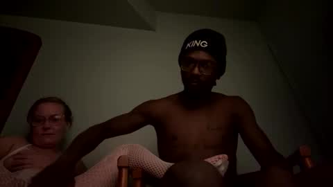 Mommy  Daddy online show from 11-13-25, 04:00