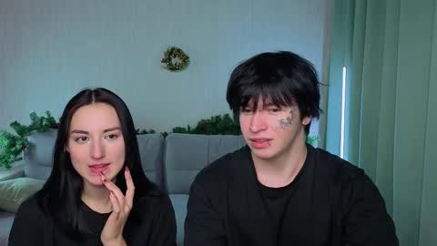 Snapshot of lilo_meow chatting on 12-04-25, 02:37 Kris Lilo online show from 12-04-25, 02:37