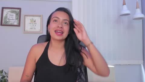 Snapshot of lilo_rose chatting on 10-29-25, 05:58 Lilo online show from 10-29-25, 05:58